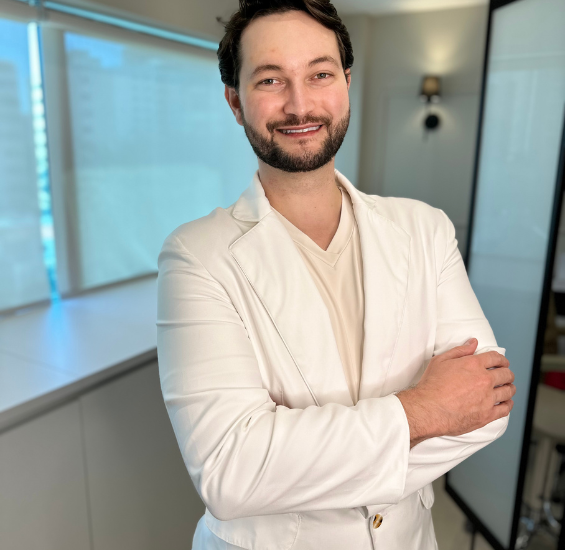 Eduardo_Felix_Tricologista